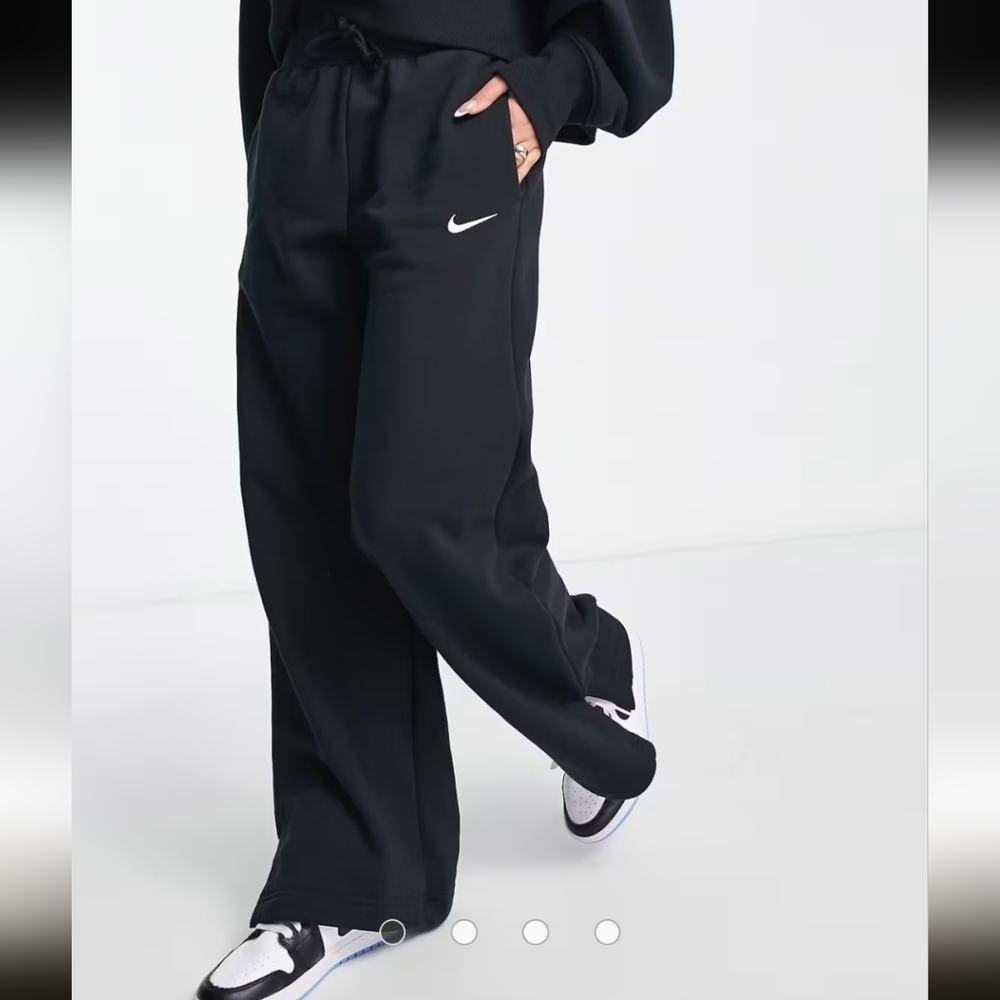 Nike Black Sweatpants Standard Fit High Rise Full Length NWT